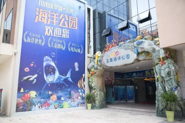 自贡一,二日短假游 | "览宏大地质奇观,赏盐都千年风貌"