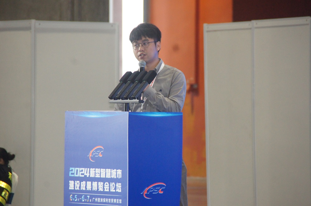 香港智能建造研发中心、重庆大学博士后研究员夏毅