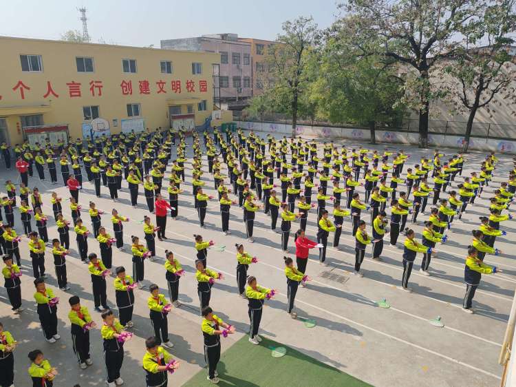 简篇-最美大课间  活力满校园——舞泉镇牛市口小学最美大课间活动展示